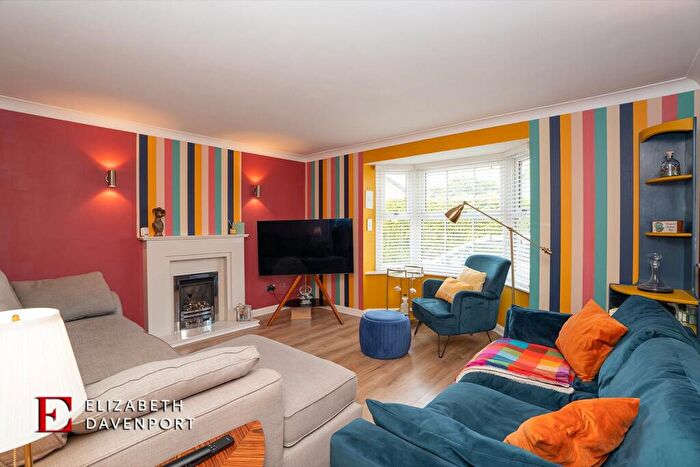 4 Bedroom Detached House For Sale In Chelney Walk, Morrisons Estate, CV3
