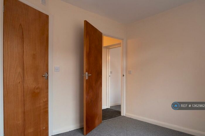 1 Bedroom Flat To Rent In Mansfield Road, Daybrook, Nottingham, NG5