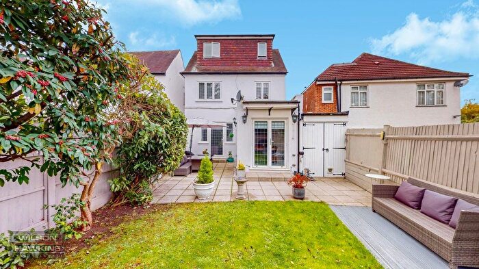 5 Bedroom Detached House For Sale In Pinner View, Harrow, HA1