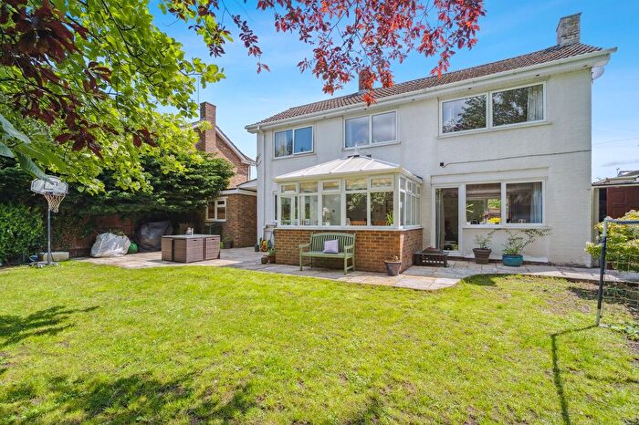 4 Bedroom Detached House For Sale In Honorwood Close, Prestwood, HP16