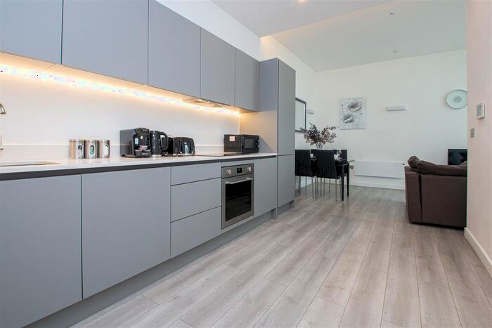 1 Bedroom Flat To Rent In Capital Drive, Milton Keynes, MK14