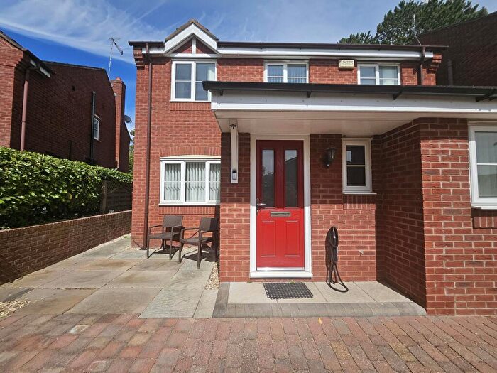 4 Bedroom House To Rent In Vernon Close, Saughall, Chester, CH1