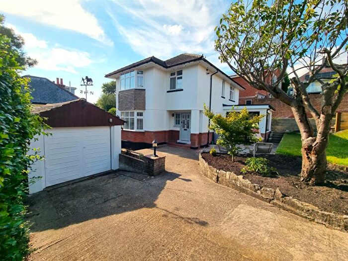 4 Bedroom Detached House To Rent In Alexandra Road, Poole, BH14