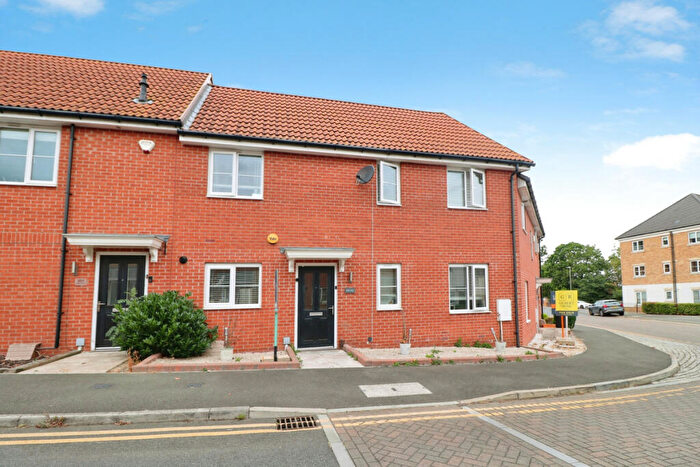 2 Bedroom Terraced House To Rent In School Avenue, Basildon, SS15