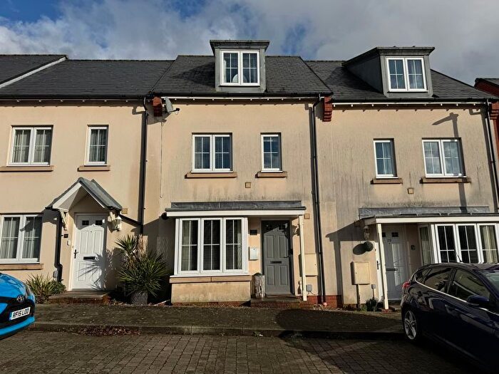 4 Bedroom Town House For Sale In Hortham Village, Almondsbury, BS32