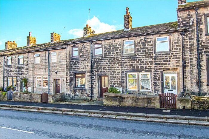 3 Bedroom Terraced House For Sale In Keighley Road, Cowling, BD22