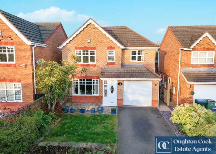3 Bedroom Detached House For Sale In Fallowfields, CV6