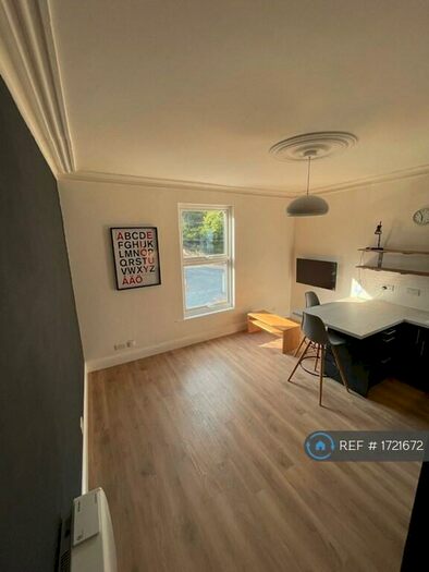 1 Bedroom Flat To Rent In Eastgrove Road, Sheffield, S10