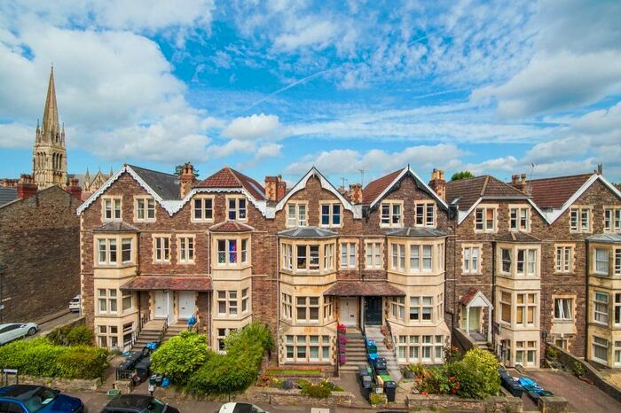 3 Bedroom Flat To Rent In Manilla Road, Clifton, Bristol, BS8