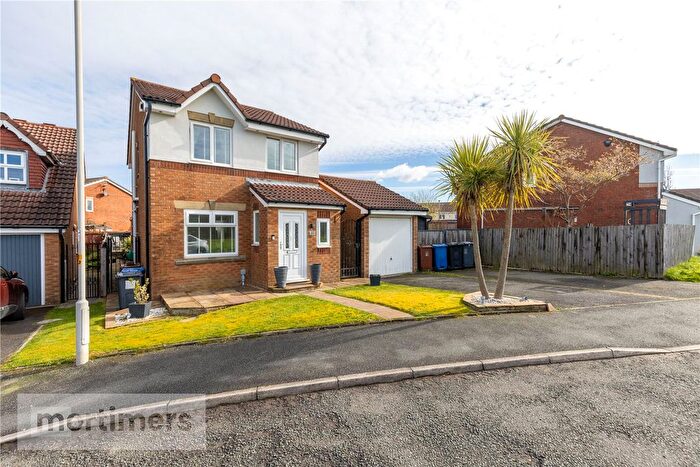 3 Bedroom Detached House For Sale In Delphinium Way, Lower Darwen, Darwen, Lancashire, BB3