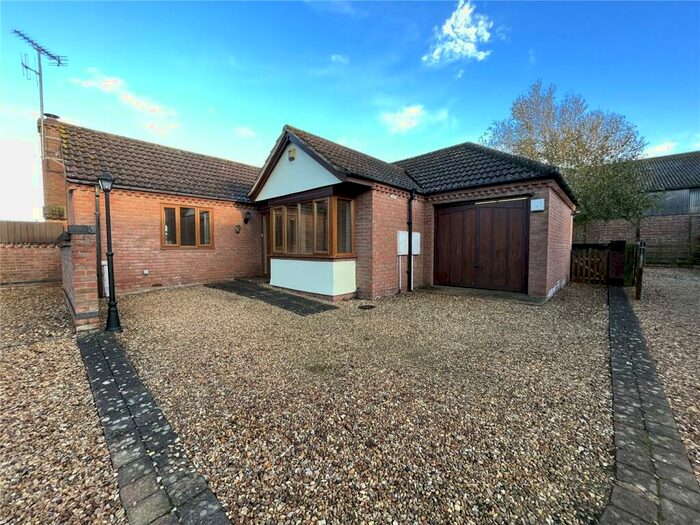 3 Bedroom Bungalow For Sale In The Spinney, Twenty, Bourne, Lincs, PE10