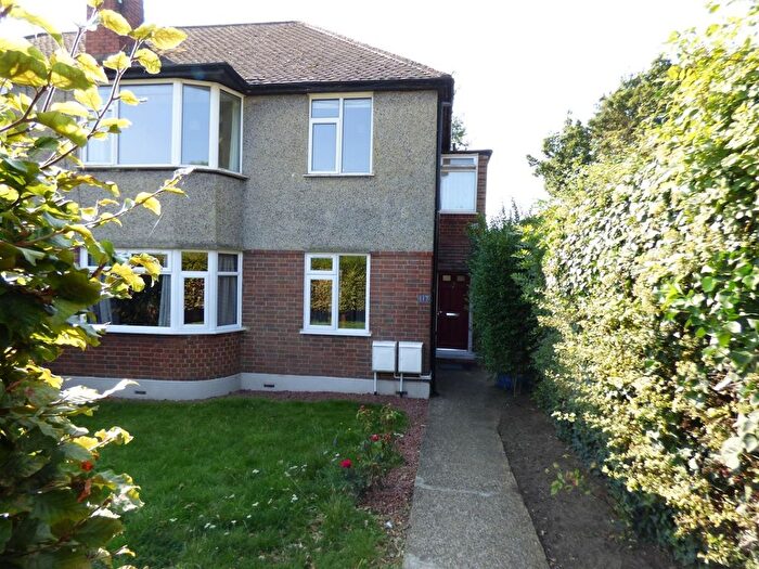 2 Bedroom Maisonette To Rent In Oakdene Road, Orpington, Kent, BR5