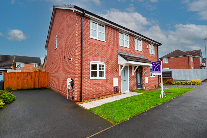 3 Bedroom Semi Detached House For Sale In Teal Close, Wesham, Preston, PR4