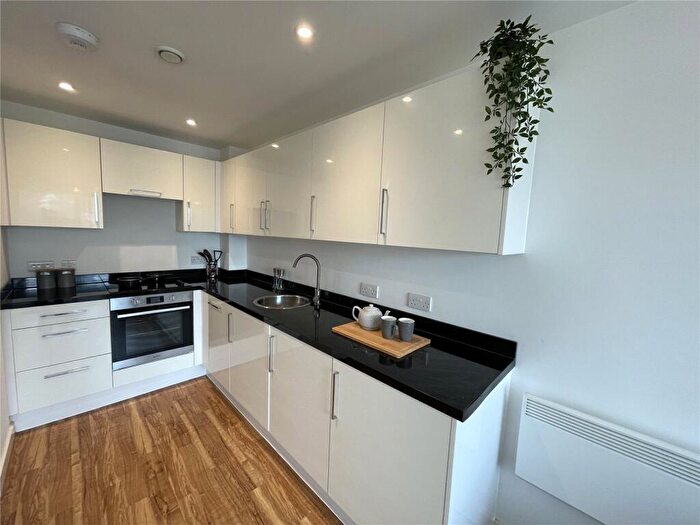 1 Bedroom Flat To Rent In Aire, Cross Green Lane, LS9