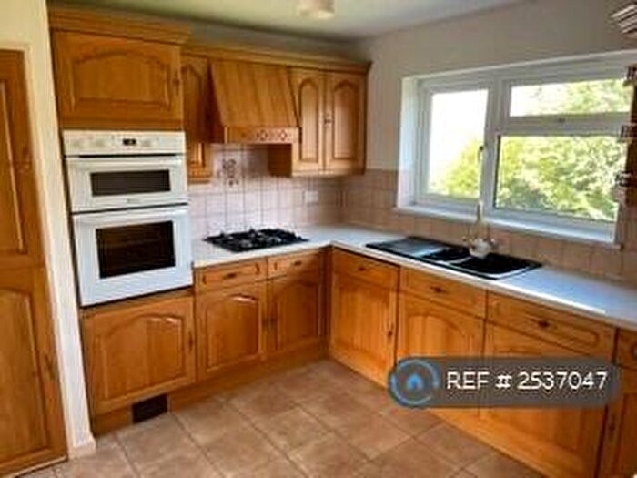 2 Bedroom Flat To Rent In Barnards Way, Brigstock, Kettering, NN14