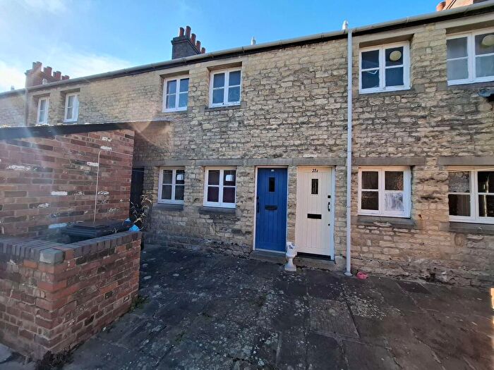 Apartment For Sale In Oxford Street, Swindon, Wiltshire, SN1