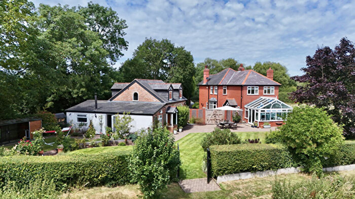 5 Bedroom Detached House For Sale In Rake Lane, Chester, Eccleston, CH4