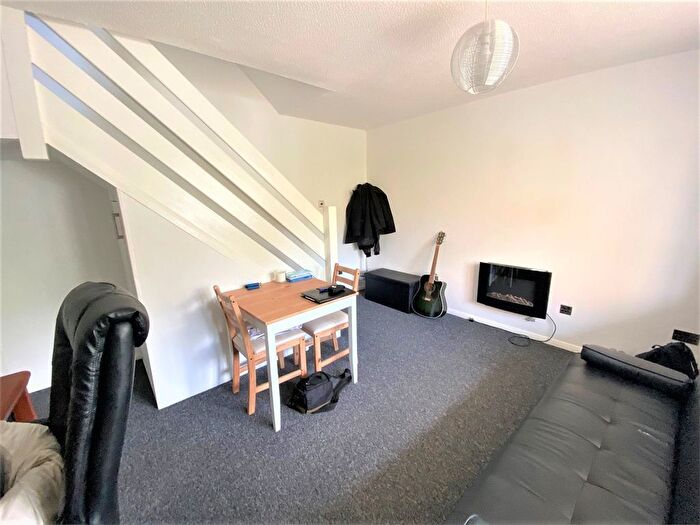 2 Bedroom Terraced House To Rent In Ashbourne Crescent, Taunton, TA1