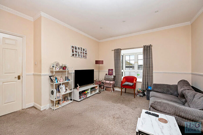 1 Bedroom Apartment For Sale In Starboard Court, Brighton Marina Village, Brighton, BN2