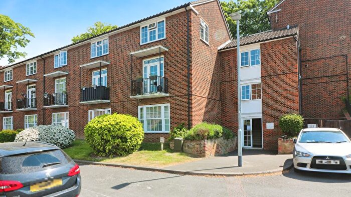 Studio To Rent In Park Close, Hatfield, AL9