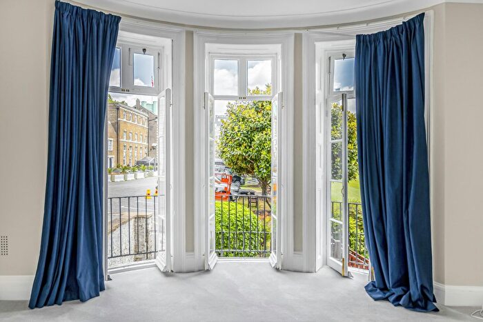 2 Bedroom Flat To Rent In Bunhill Row, London, EC1Y