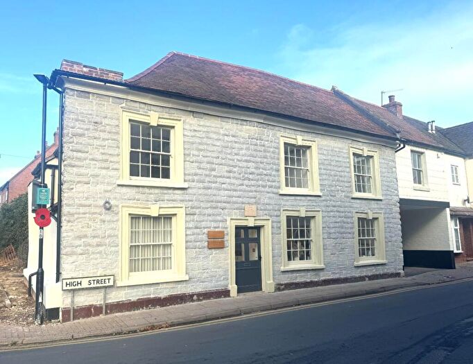 3 Bedroom Flat To Rent In High Street, Bidford-On-Avon, Alcester, B50