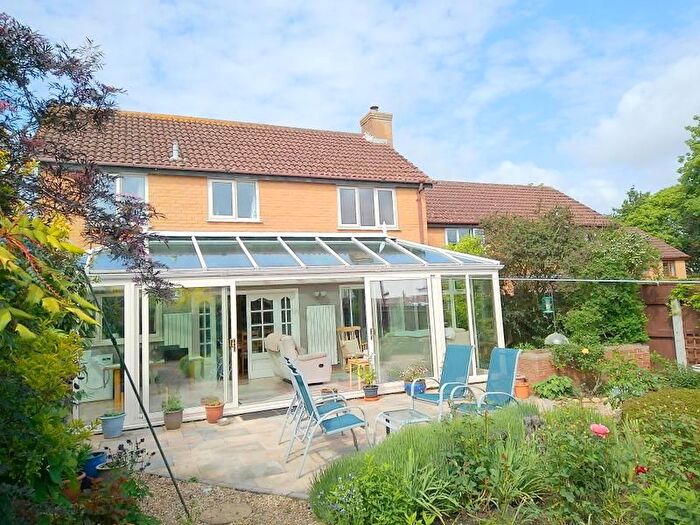 3 Bedroom Detached House For Sale In Trentham Avenue, Bournemouth, BH7