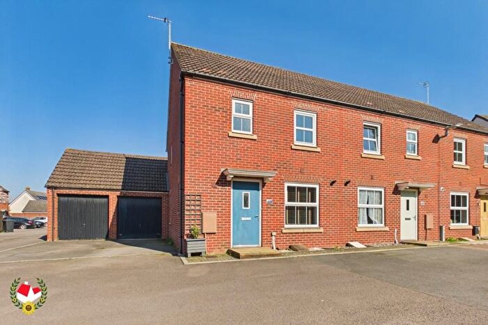 3 Bedroom End Terrace House To Rent In Prestwick Road, Kingsway, GL2