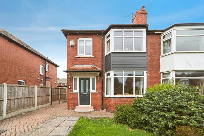 3 Bedroom Semi-Detached House For Sale In Cross Gates Avenue, Leeds, LS15