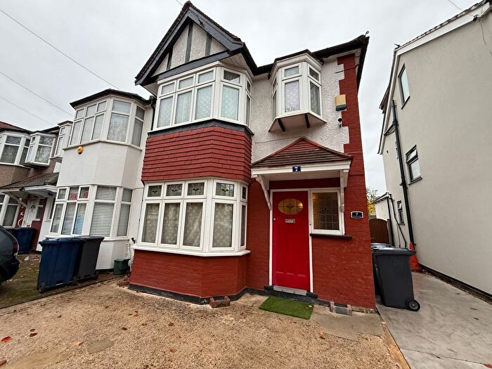 3 Bedroom Terraced House To Rent In Allendale Road, Greenford, UB6