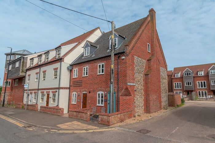 3 Bedroom End Of Terrace House For Sale In Mainsail Yard, Wells-Next-The-Sea, NR23