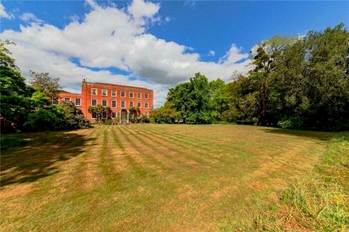 2 Bedroom Apartment To Rent In Wood Lane, Beech Hill, Reading, Berkshire, RG7