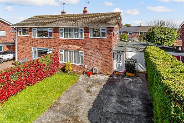3 Bedroom Semi Detached House For Sale In Bathurst Close, Staplehurst, Tonbridge, Kent, TN12