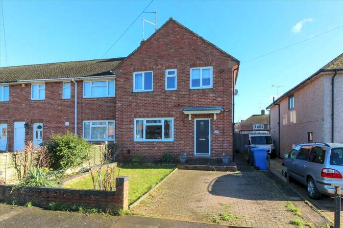 3 Bedroom End Of Terrace House For Sale In Woodland Drive, Burton Latimer, NN15
