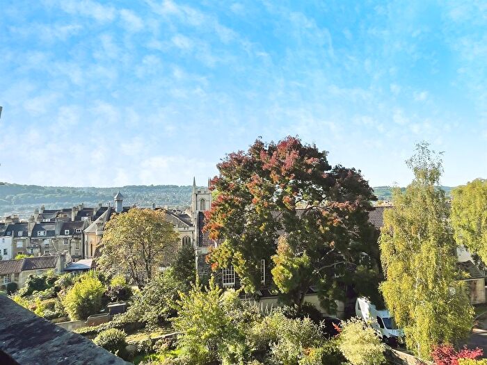 2 Bedroom Flat For Sale In Belvedere, Bath, BA1