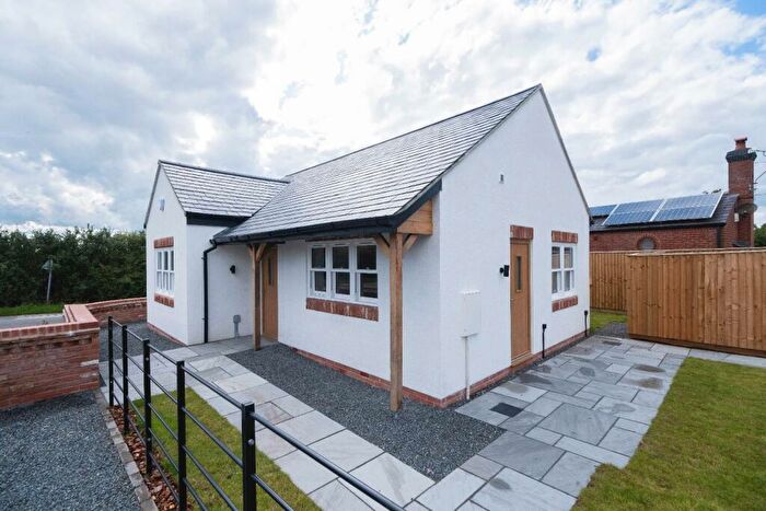 2 Bedroom Detached Bungalow For Sale In Long Lane, Wettenhall, CW7