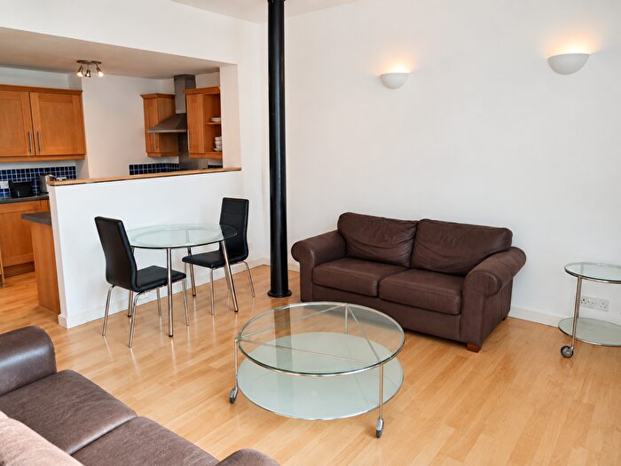 1 Bedroom Flat To Rent In Vicar Lane, Leeds, LS1