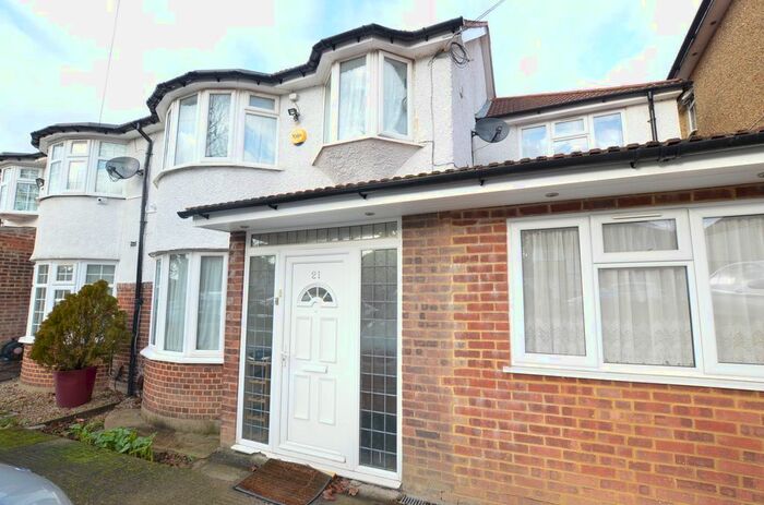 Studio To Rent In Studio- Wentworth Hill, Wembley, HA9