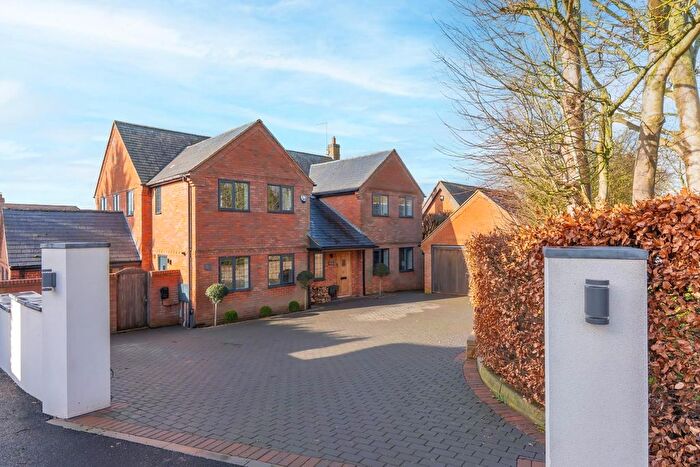 5 Bedroom Detached House For Sale In Tythe Close, Stewkley, Leighton Buzzard, LU7