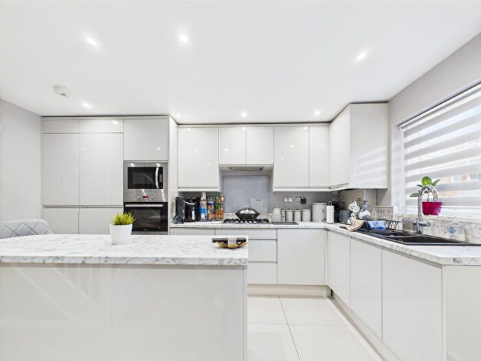3 Bedroom Terraced House For Sale In Henry Cooper Way, London, Greater London, SE9