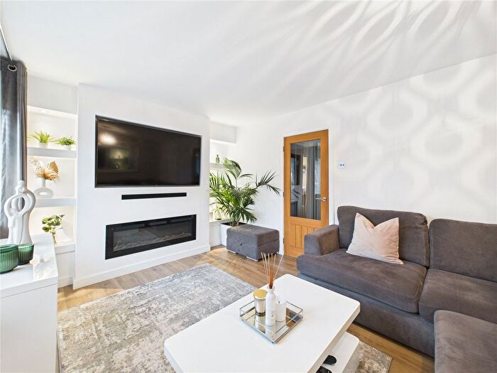 3 Bedroom End Terrace House For Sale In Lower Fallow Close, Bristol, BS14