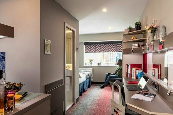 Studio To Rent In Studio Silver, Nottingham, NG1