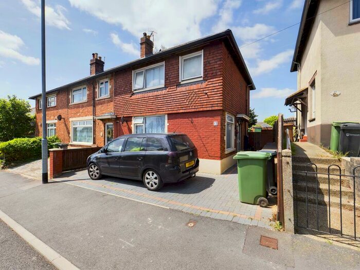 3 Bedroom End Of Terrace House To Rent In Sevenoaks Road, Cosham, PO6