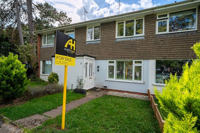 3 Bedroom Terraced House For Sale In Clatford Manor, Upper Clatford, SP11