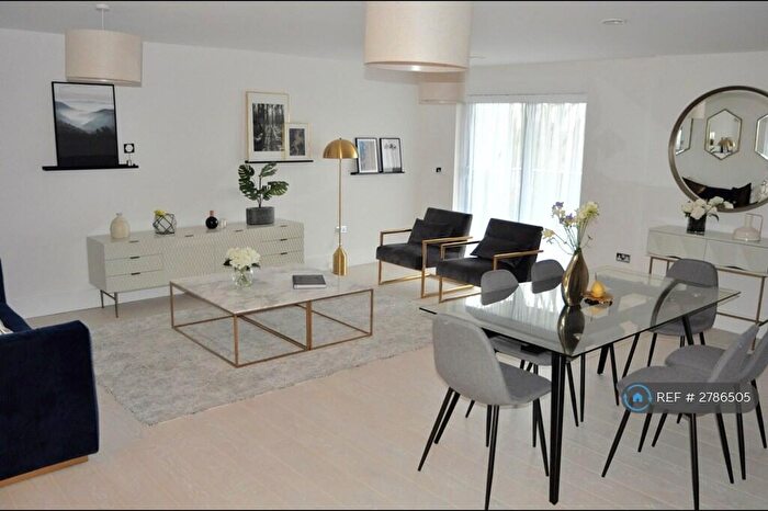 2 Bedroom Flat To Rent In Rossetti Court, London, N6