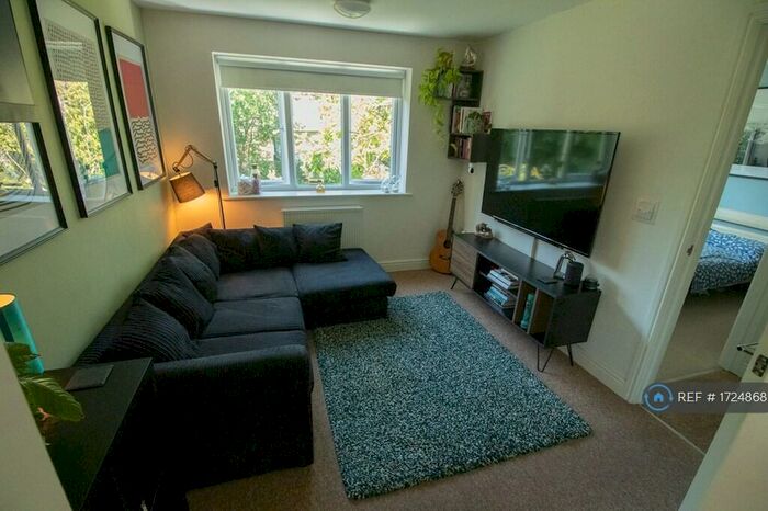 1 Bedroom Flat To Rent In Courtfield Grove, Bristol, BS16