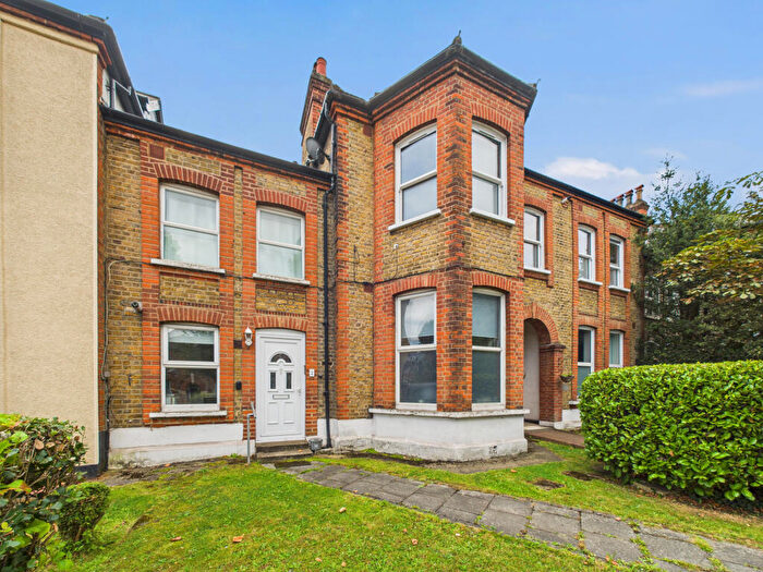 1 Bedroom Maisonette For Sale In Brownhill Road, London, SE6