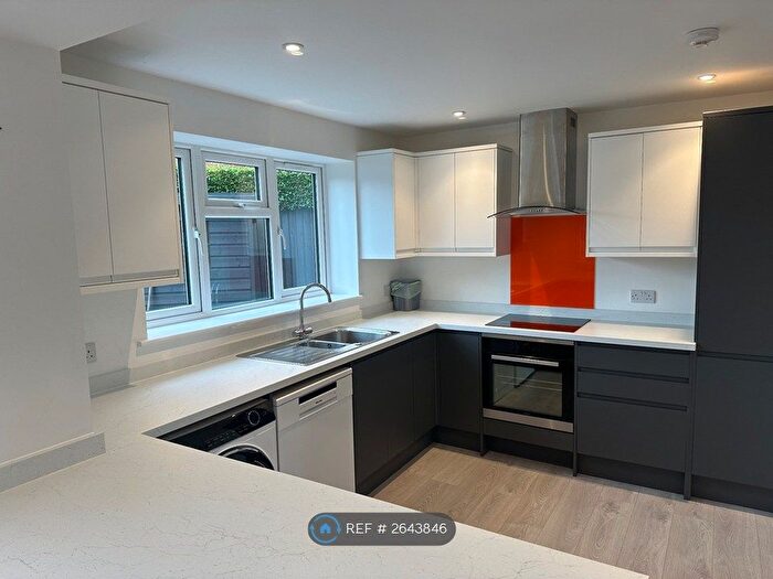 3 Bedroom Semi-Detached House To Rent In Carrington Crescent, Wendover, Aylesbury, HP22