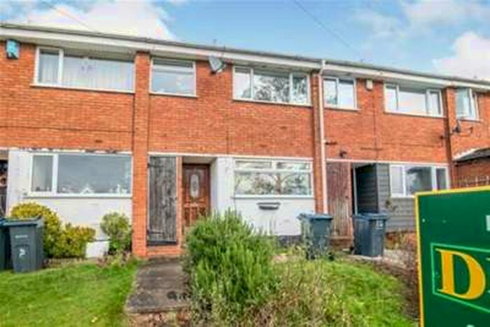 3 Bedroom Terraced House To Rent In Middleton Gardens, Kings Norton B30