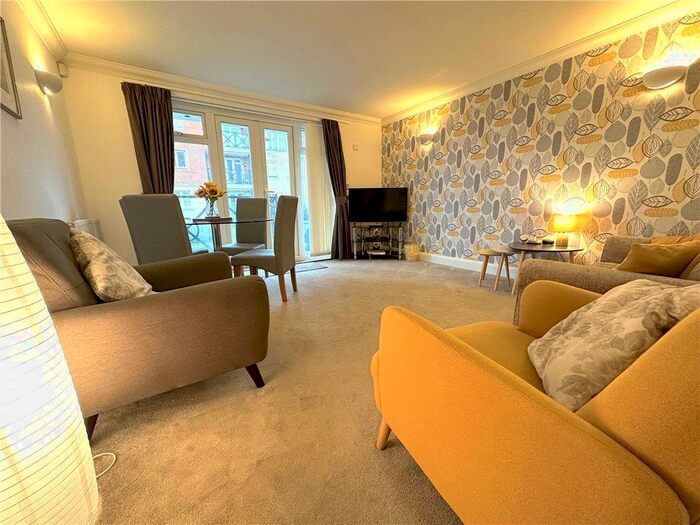 2 Bedroom Apartment For Sale In Dominica Court, Eastbourne, East Sussex